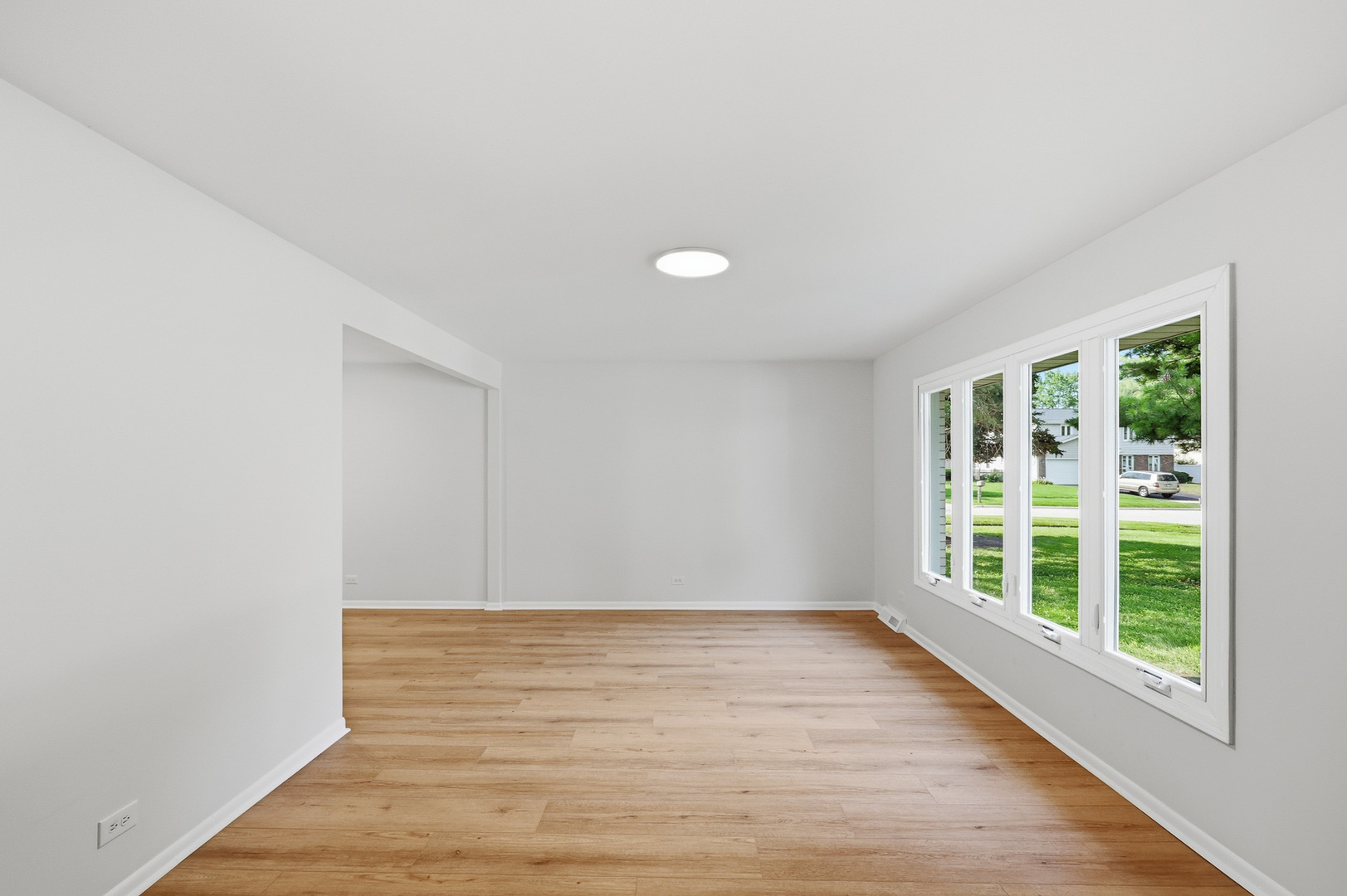 849 Pear Tree Lane Property Photo 3