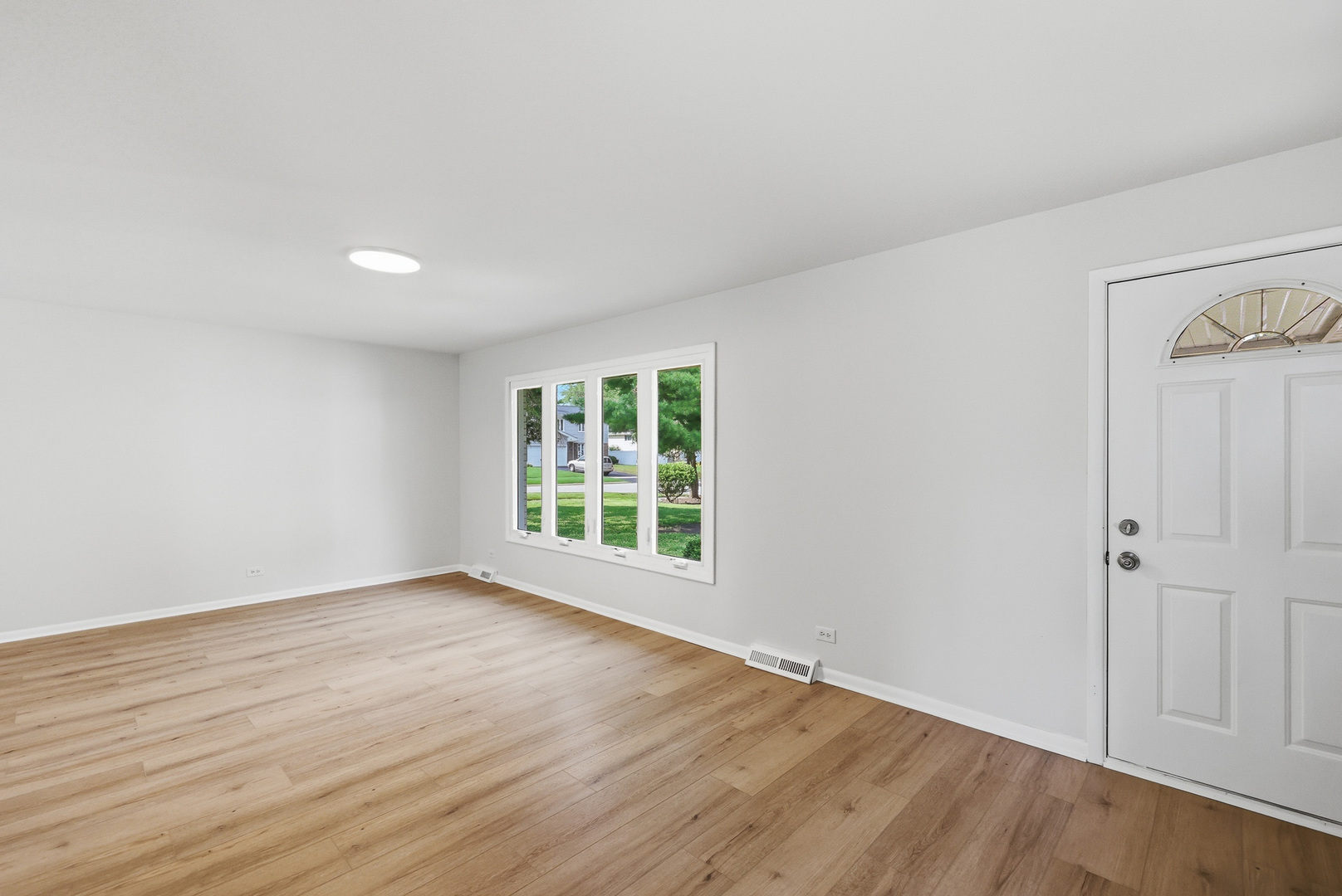 849 Pear Tree Lane Property Photo 4