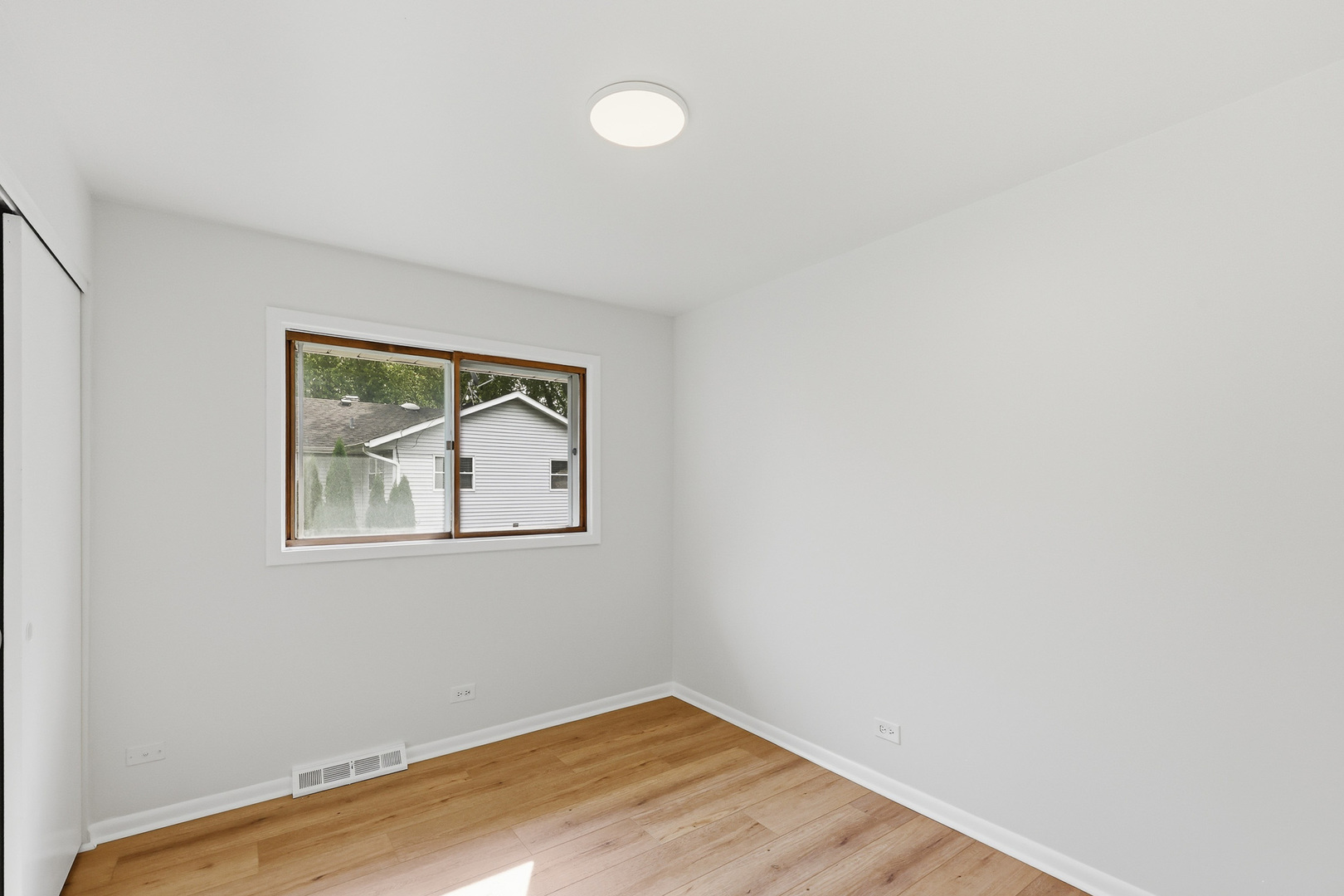 849 Pear Tree Lane Property Photo 22