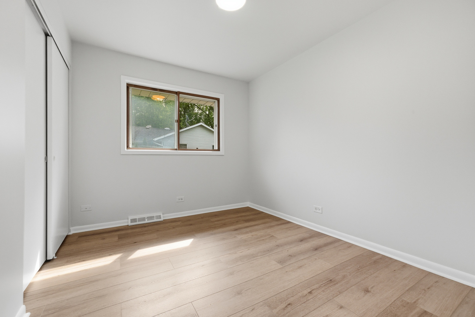 849 Pear Tree Lane Property Photo 34