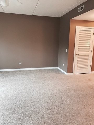 601 W Rand Road 108 Property Photo 6