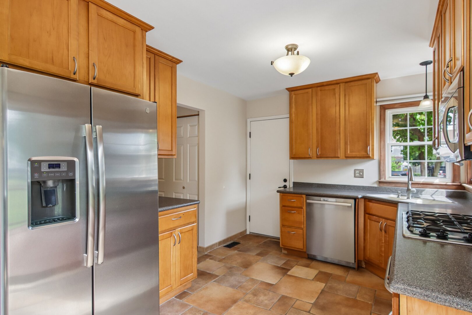 12751778 Property Photo 13