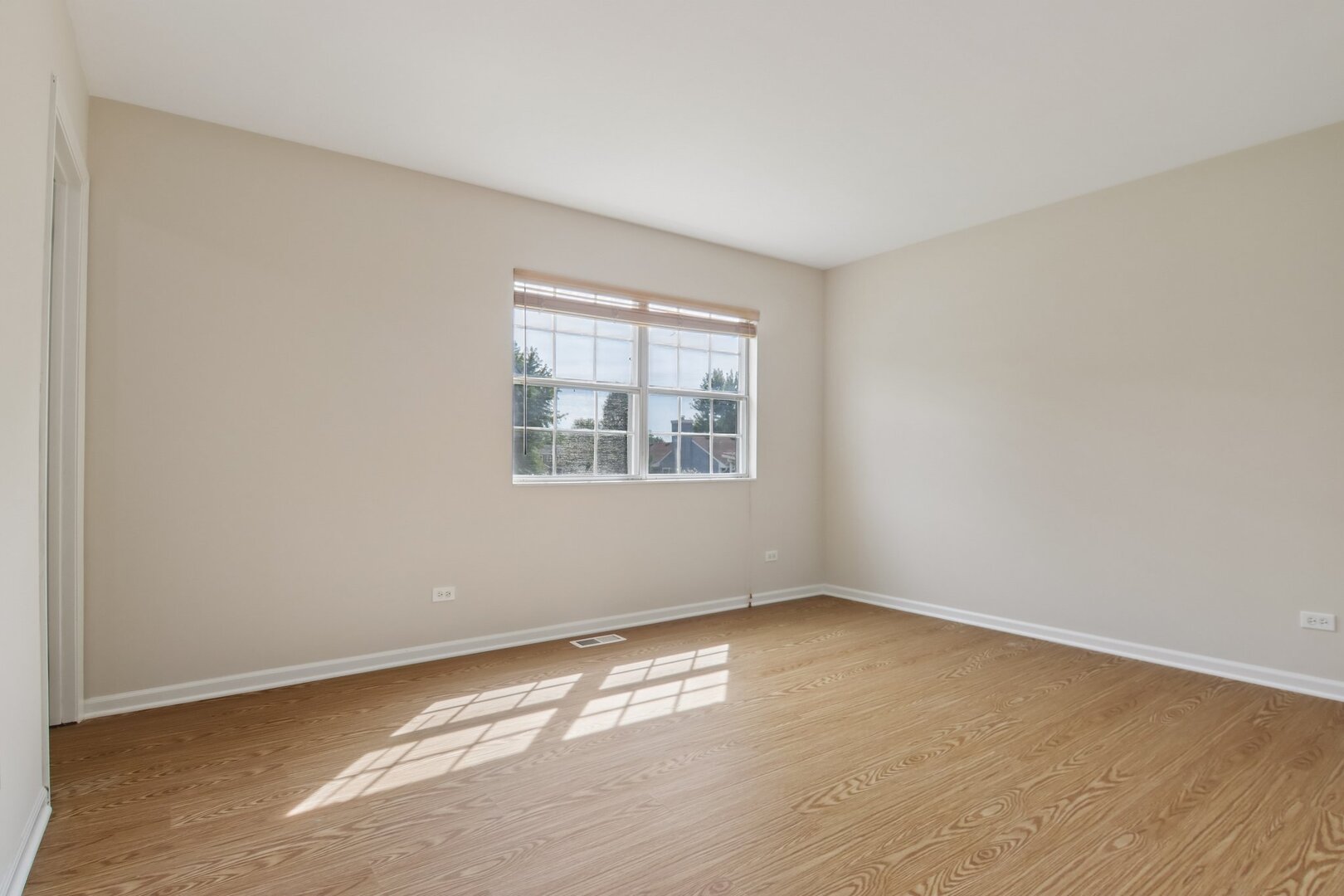 12751778 Property Photo 16