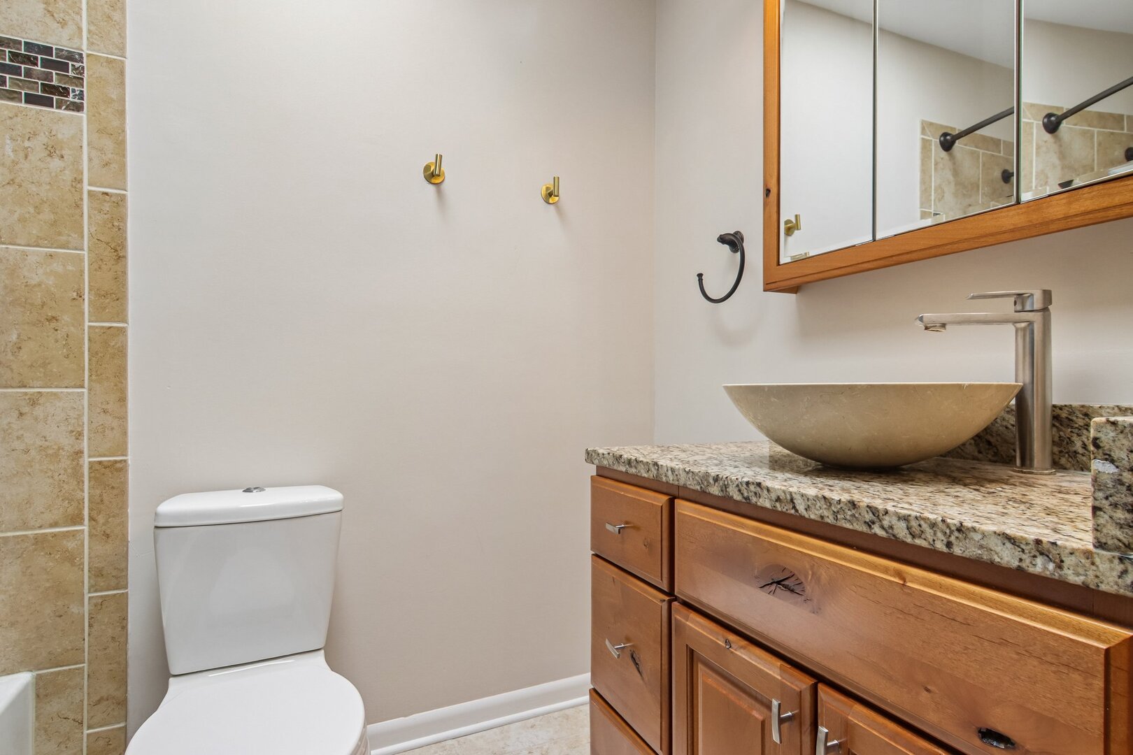 12751778 Property Photo 25