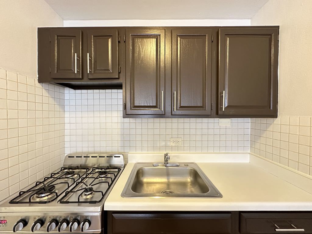 4612 N Beacon Street 3h Property Photo 5