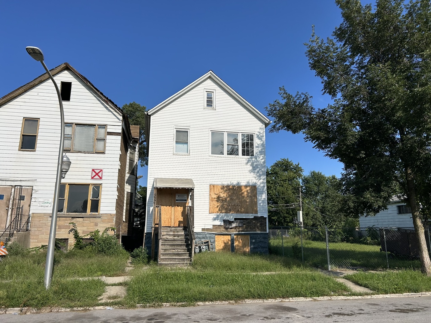 5649 S Shields Avenue Property Photo 1