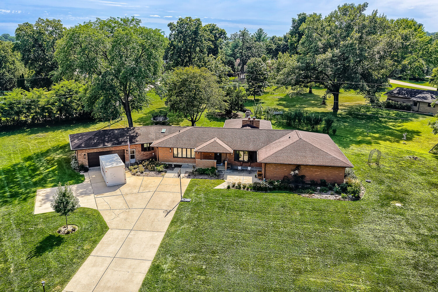 1803 Paula Court Property Photo 4