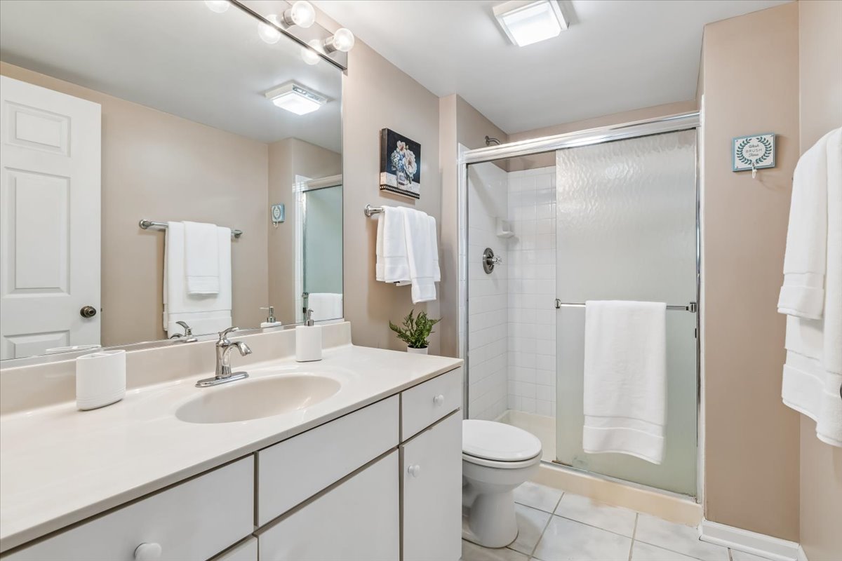 1918 Heron Avenue B Property Photo 11