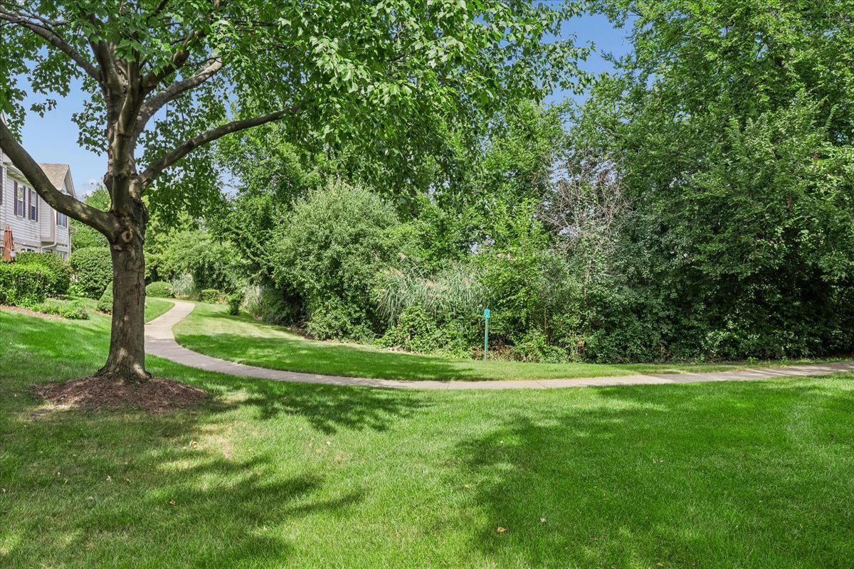 1918 Heron Avenue B Property Photo 16