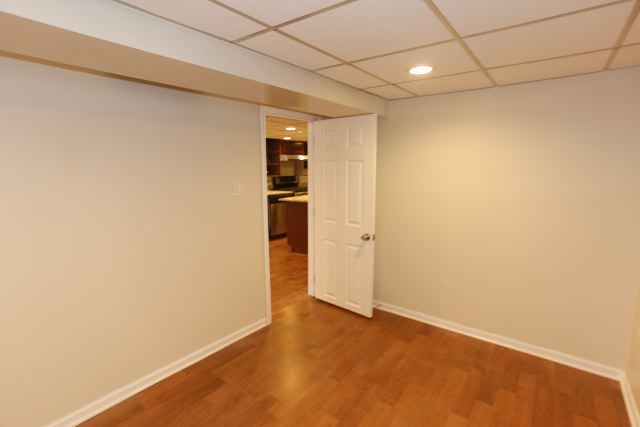 1473 W Erie Street G Property Photo 14