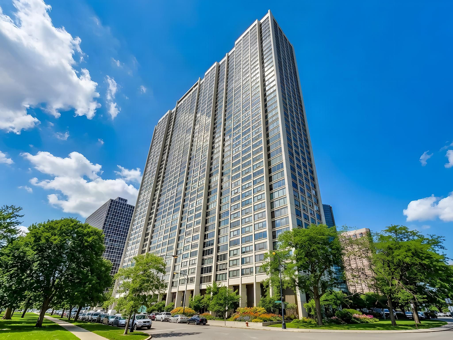 2800 N Lake Shore Drive 2505 Property Photo 1