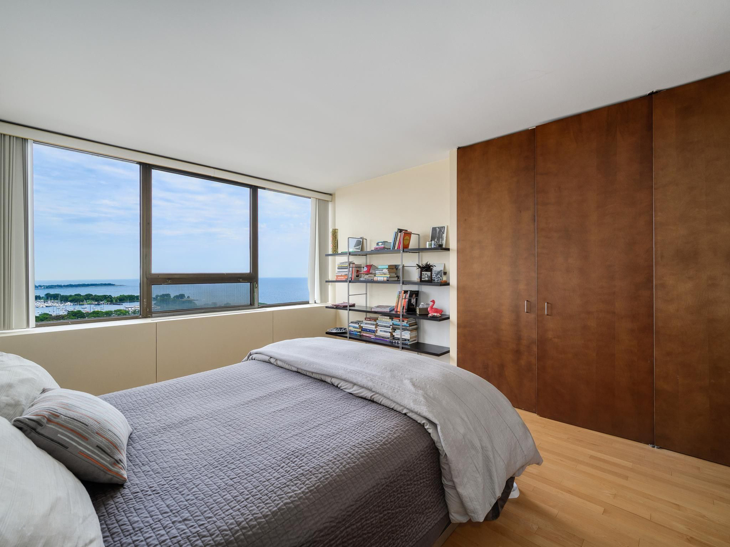 2800 N Lake Shore Drive 2505 Property Photo 15