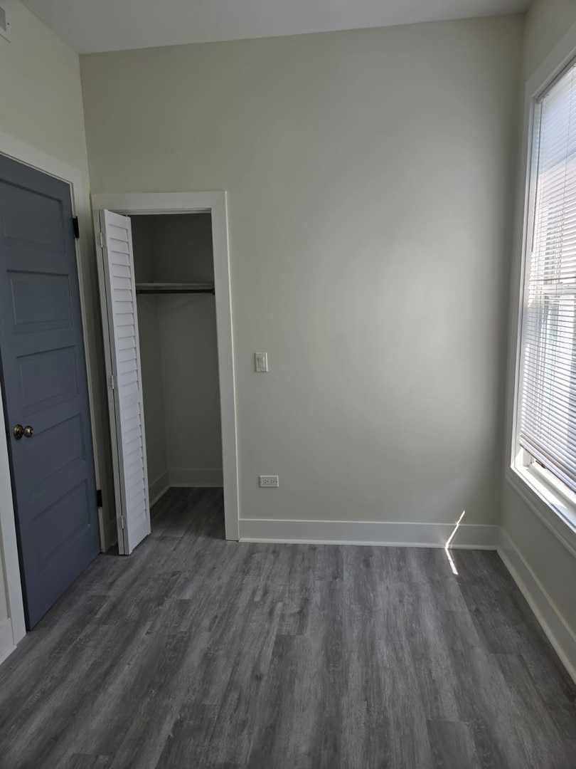 6207 S Bishop Street 2 Property Photo 9