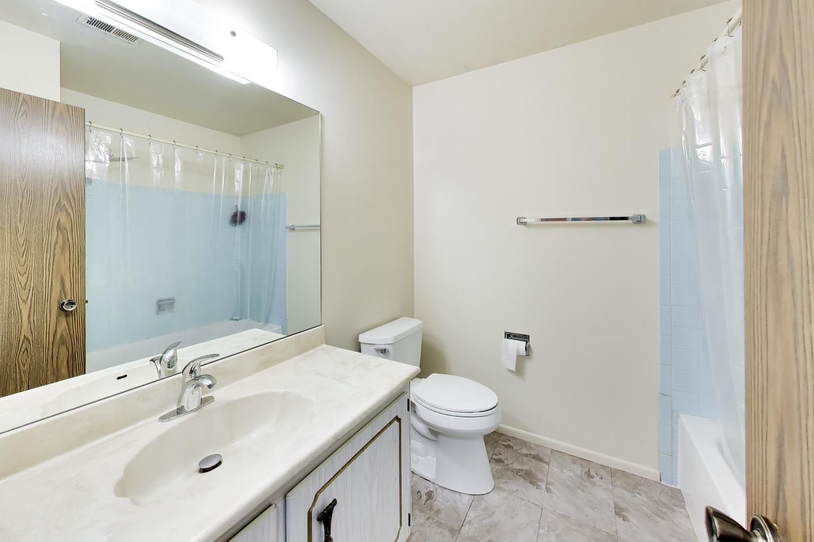 373 Greystone Court D-2 Property Photo 19
