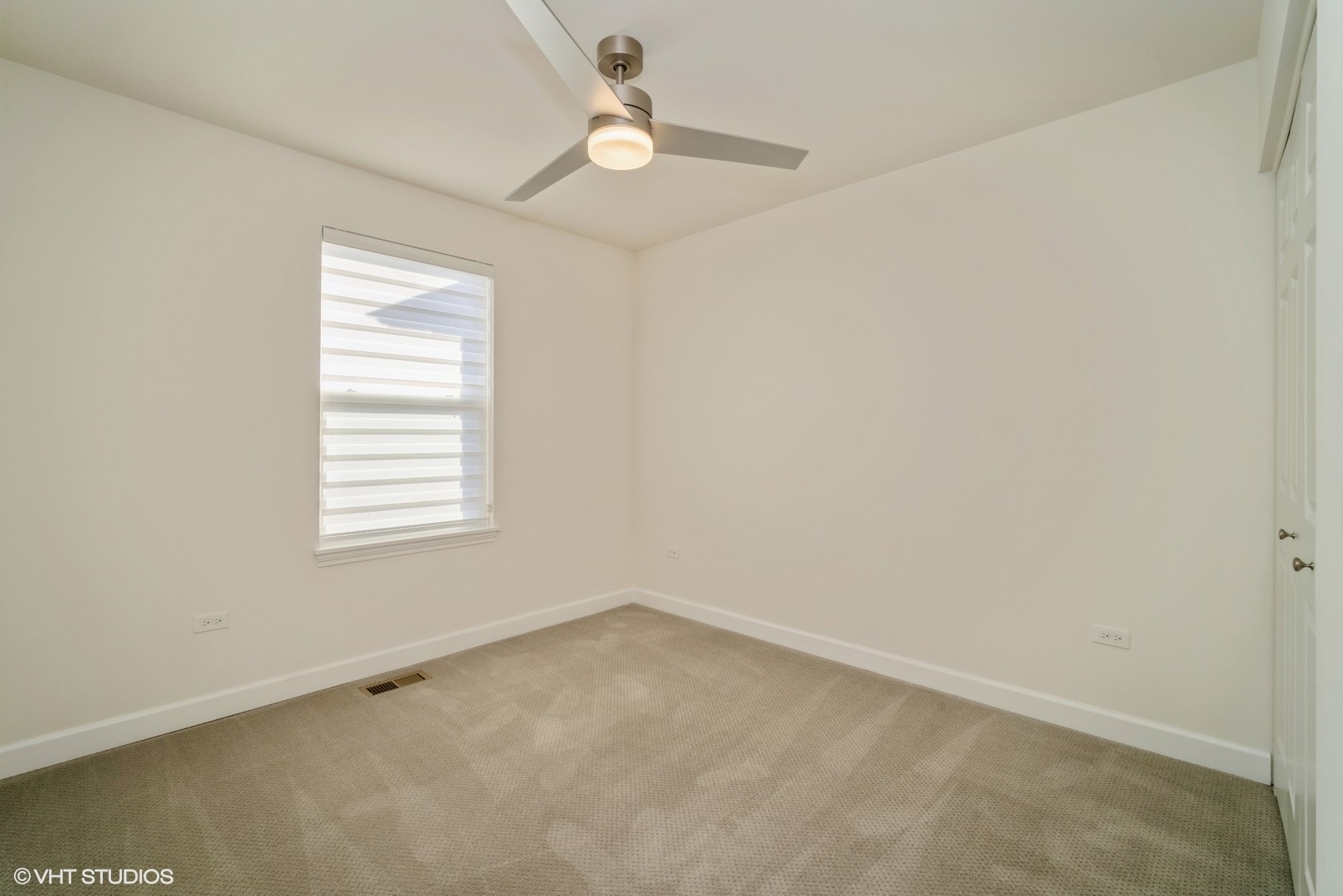 3s565 Camden Street Property Photo 13