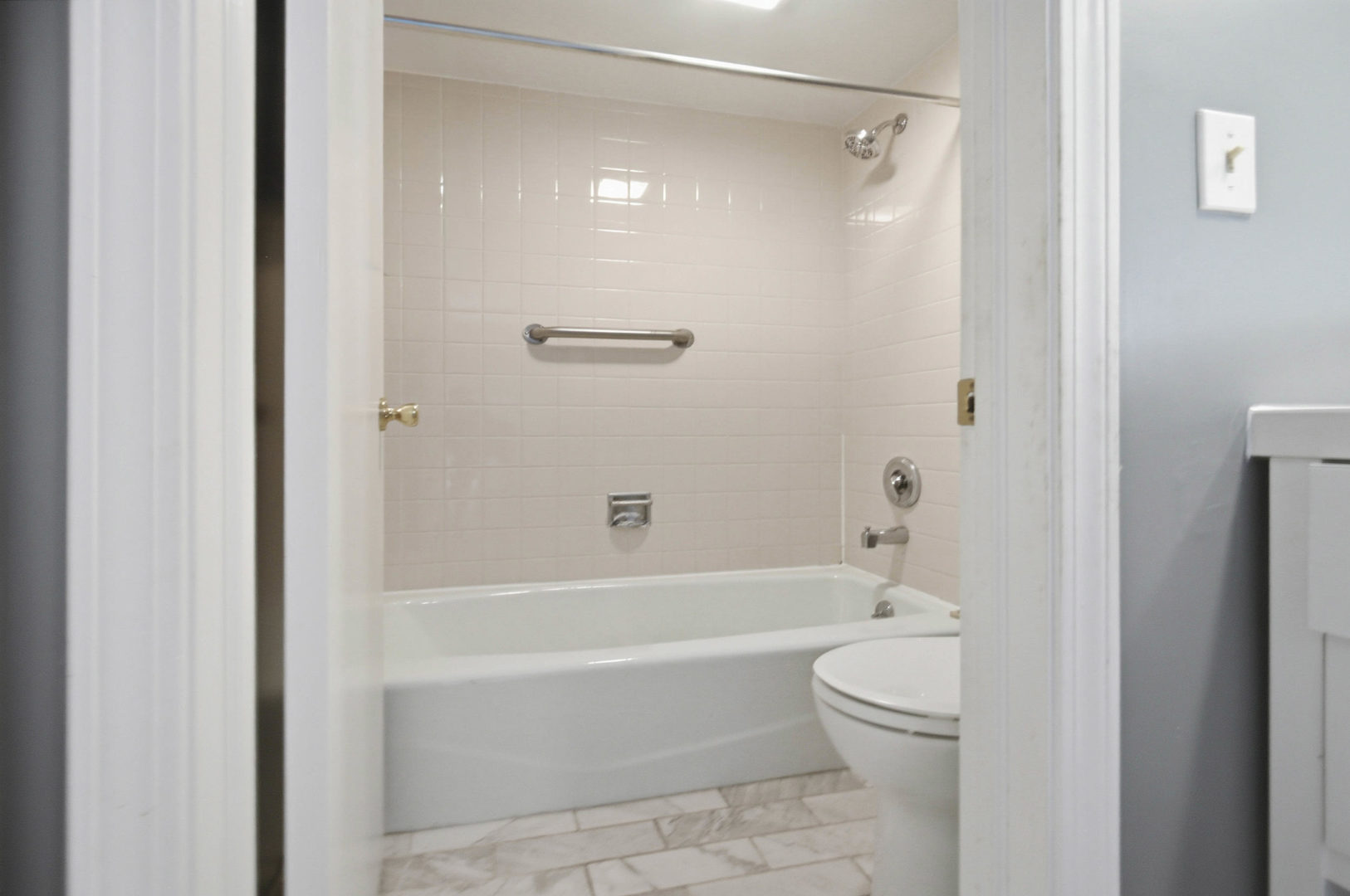 9357 Landings Lane 401 Property Photo 11