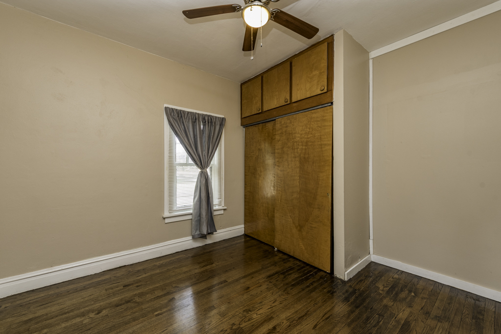 964 N Lewis Avenue Property Photo 23