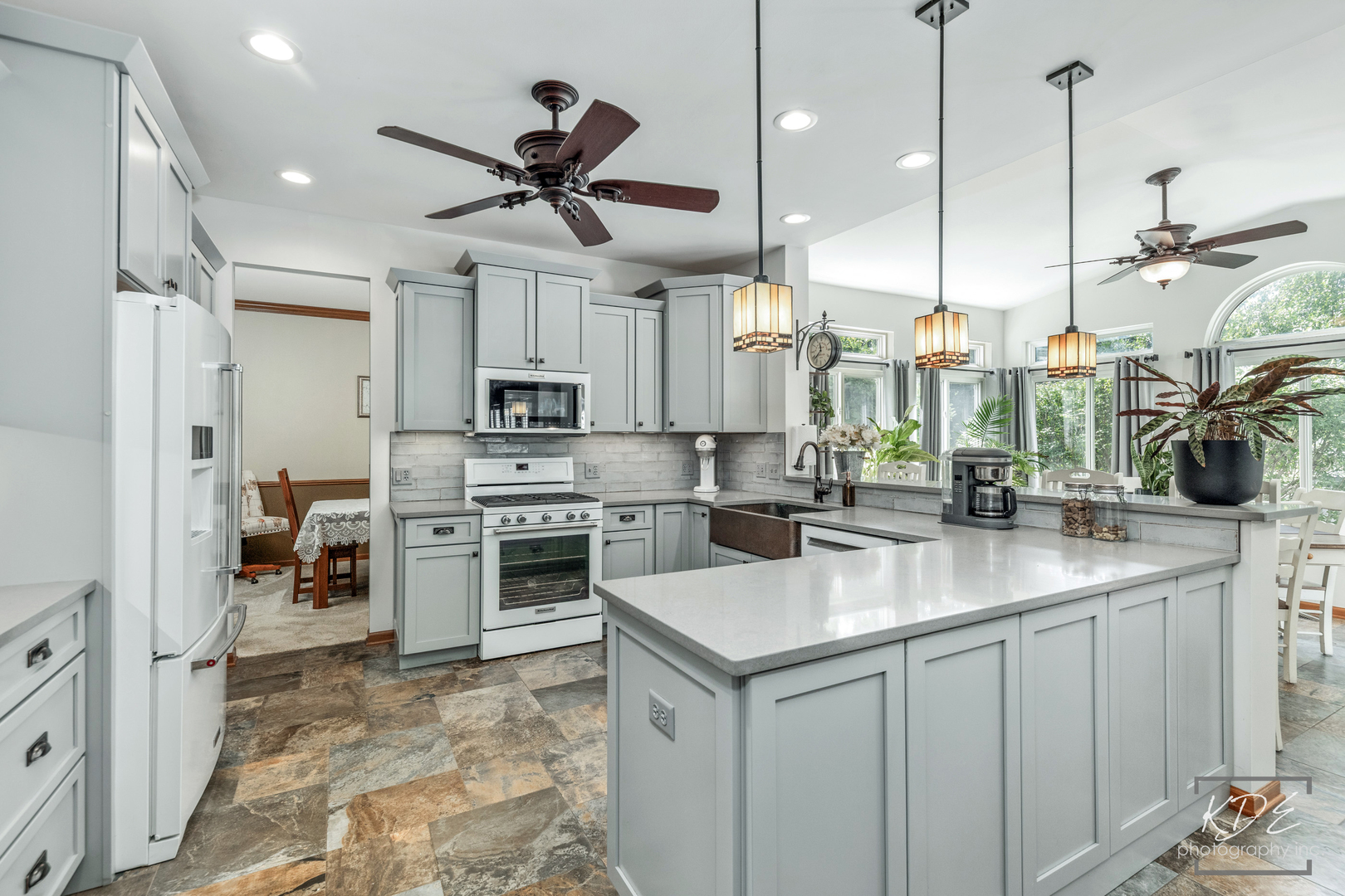 1829 Thornapple Way Property Photo 4