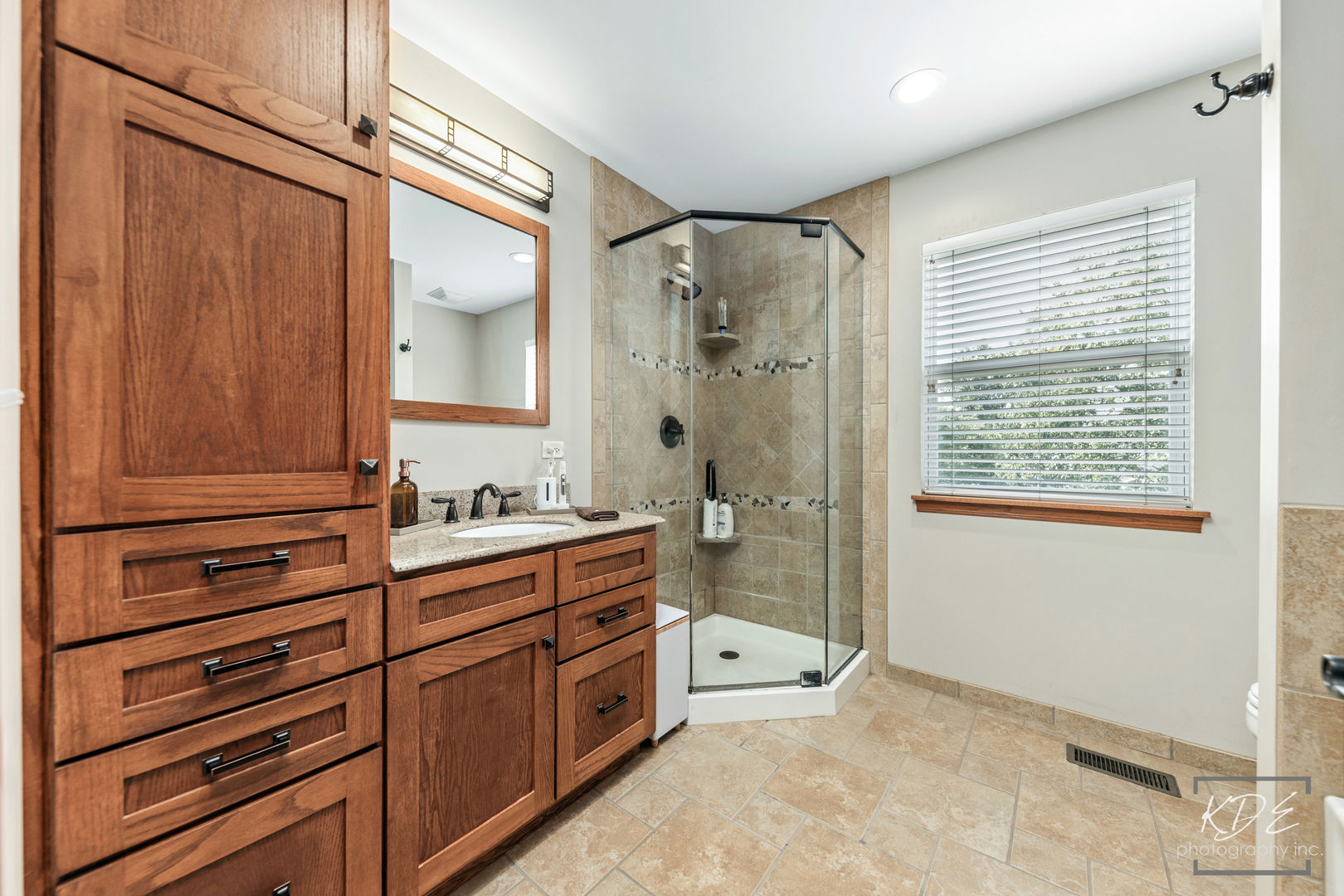 1829 Thornapple Way Property Photo 16