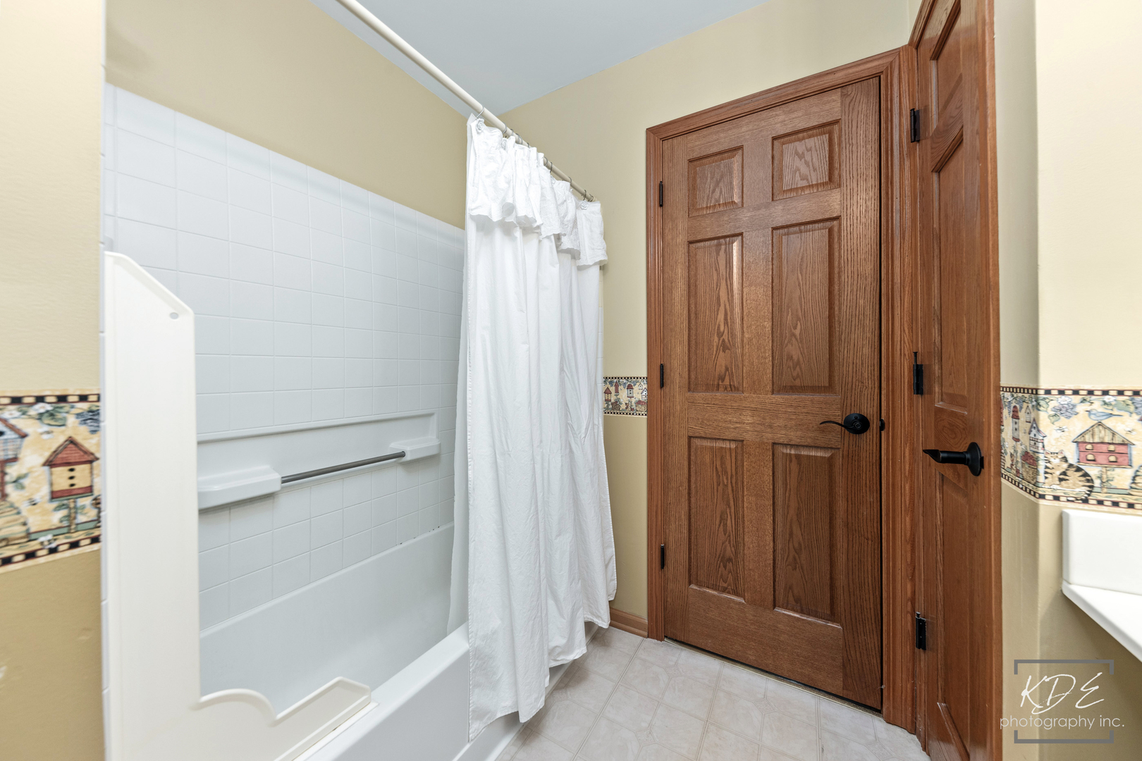 1829 Thornapple Way Property Photo 22