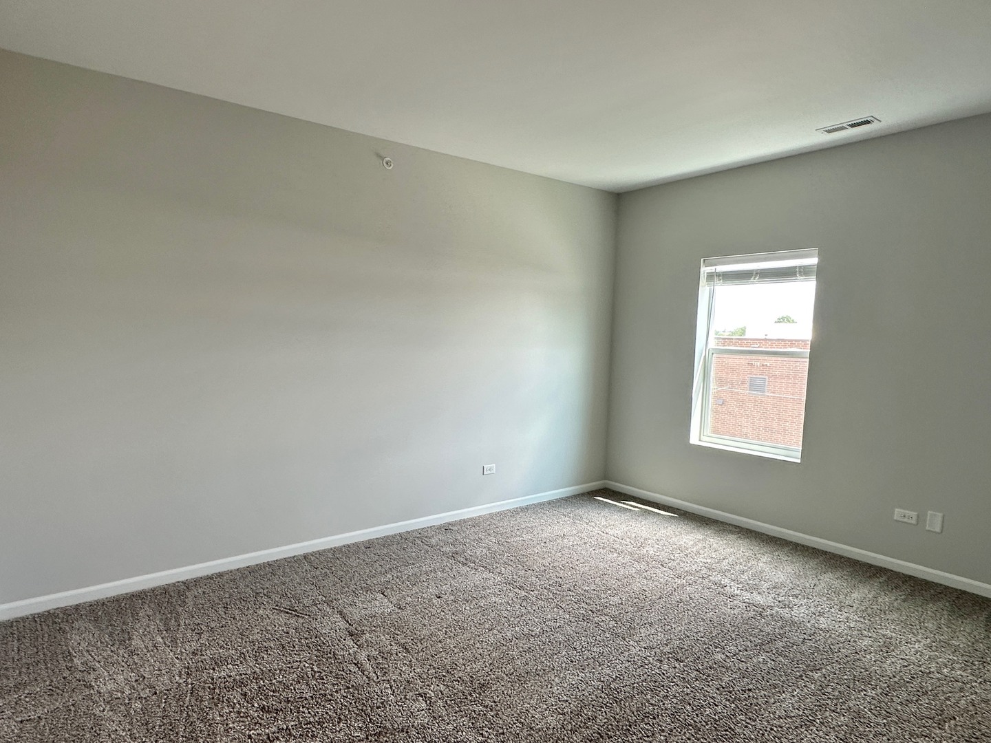 855 E Main Street 3b Property Photo 10