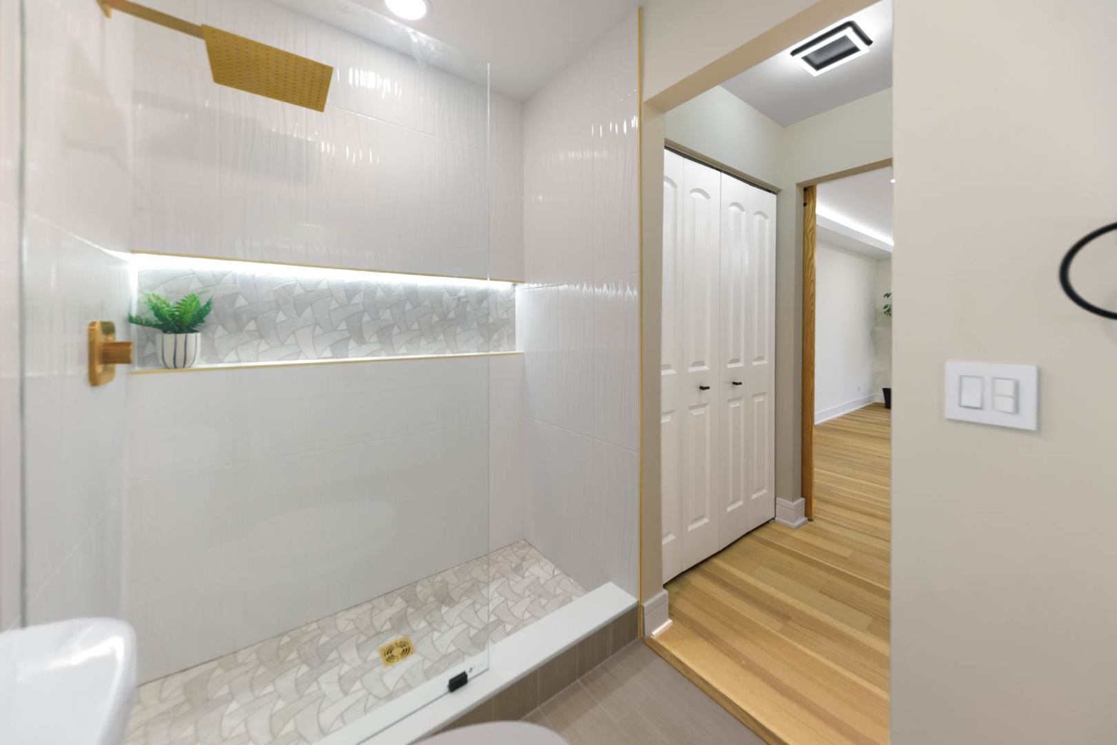 2049 Dorval Drive Property Photo 11