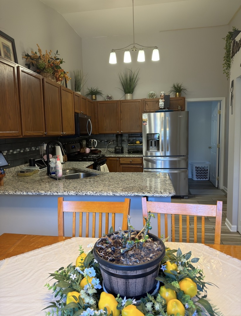 7055 Nathan Lane Property Photo 6