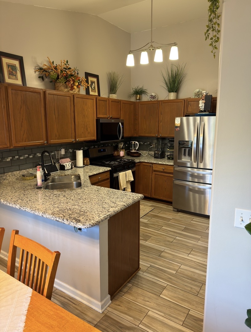 7055 Nathan Lane Property Photo 7