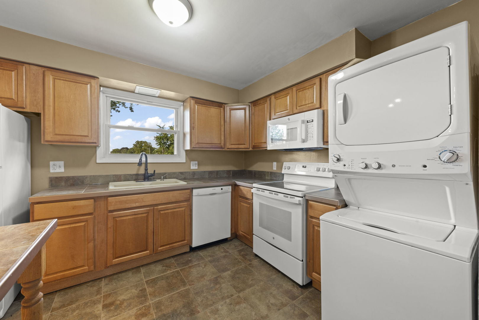 105 Appletree Court Property Photo 9