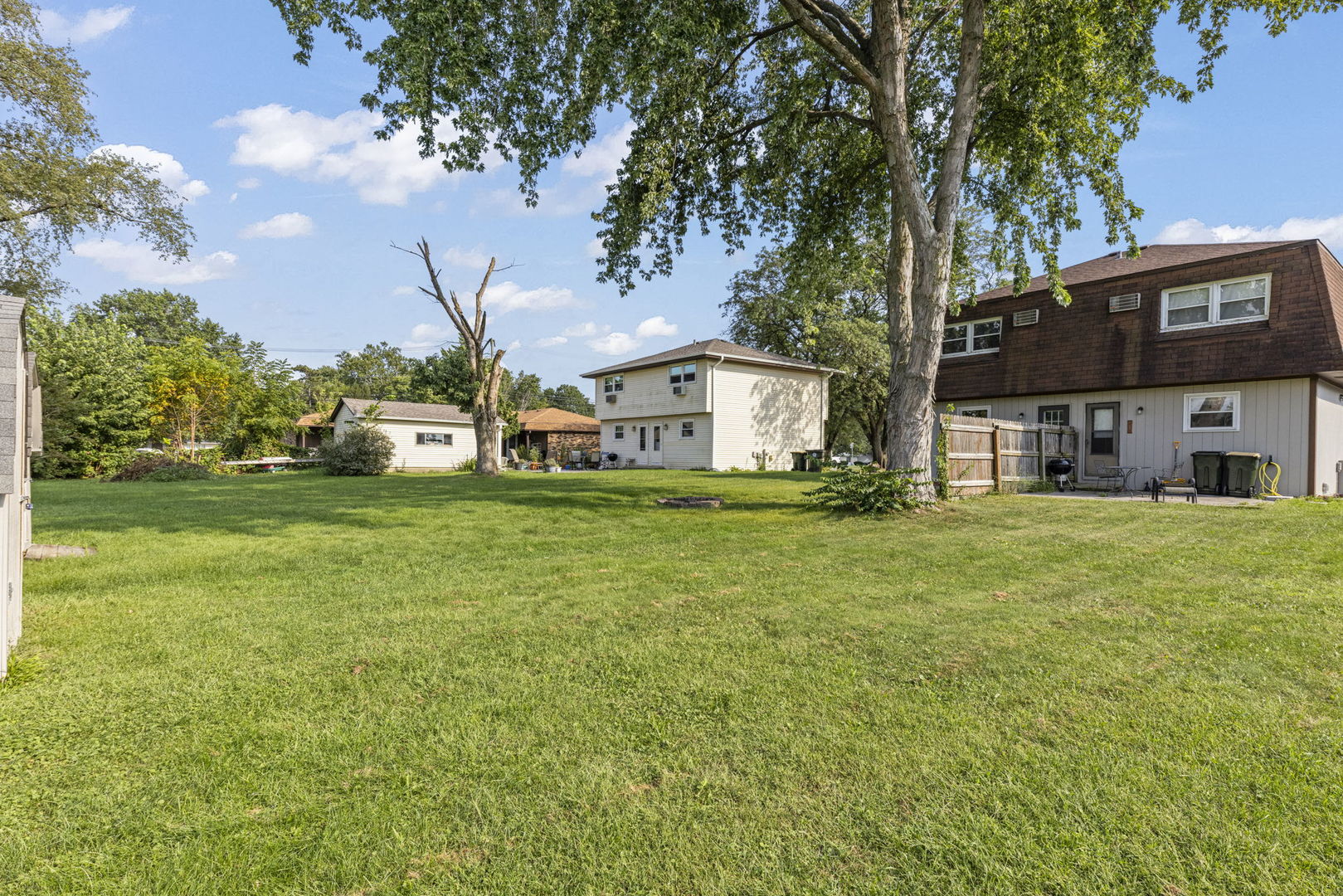 105 Appletree Court Property Photo 35