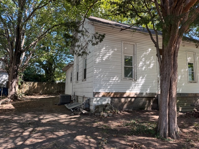718 Harrison Street Property Photo 2