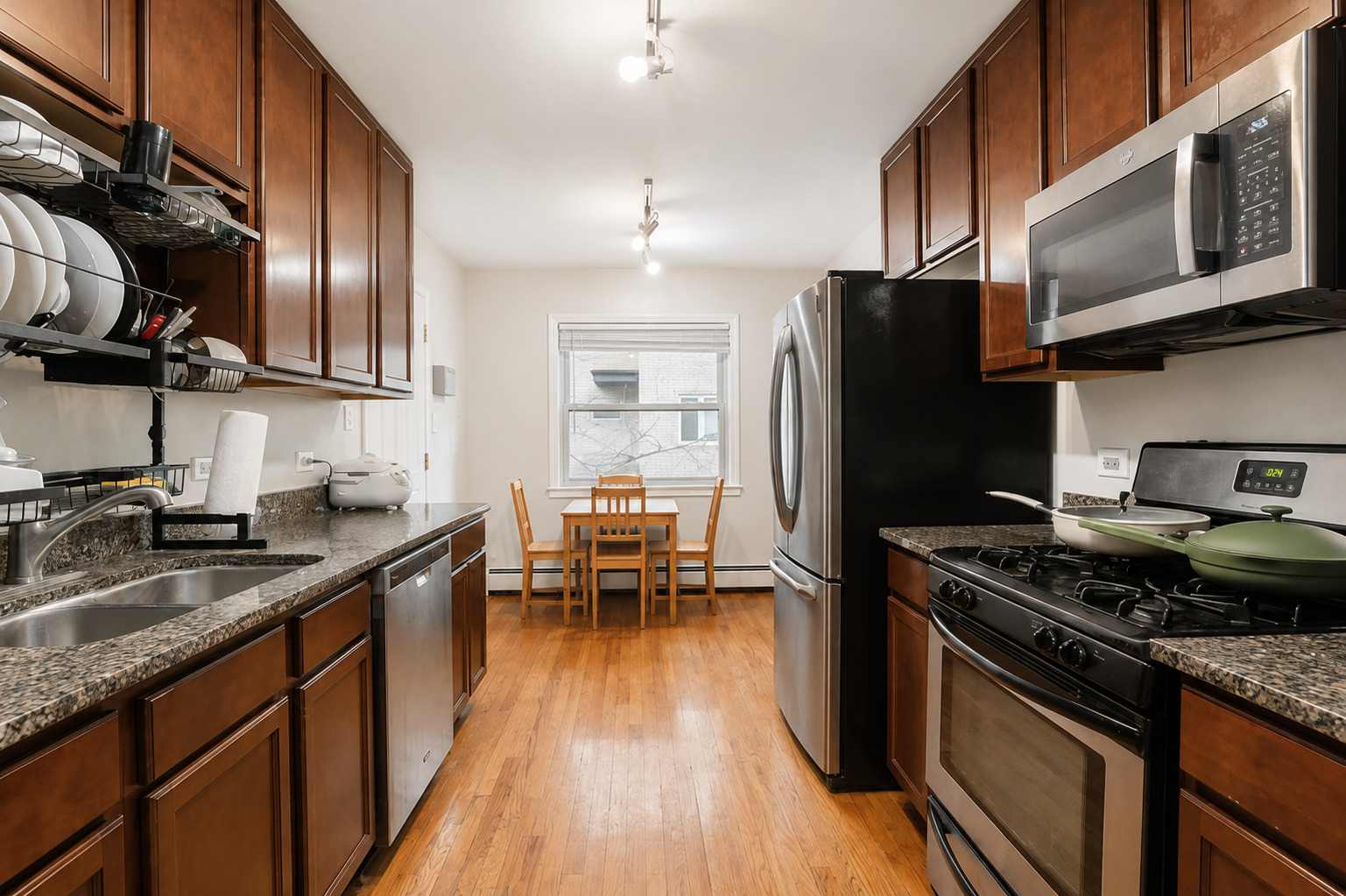 2147 Ridge Avenue 2d Property Photo 8
