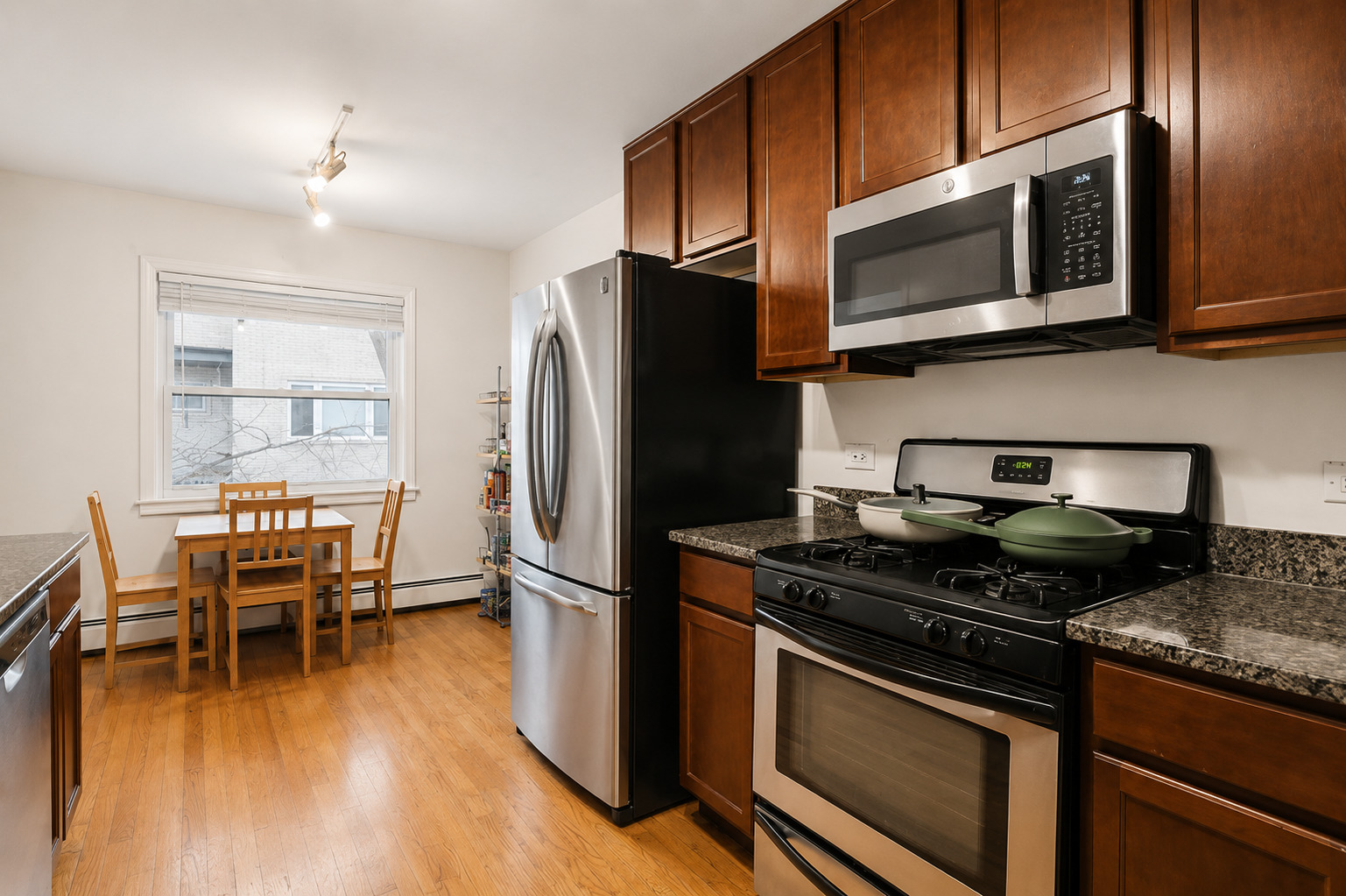 2147 Ridge Avenue 2d Property Photo 9