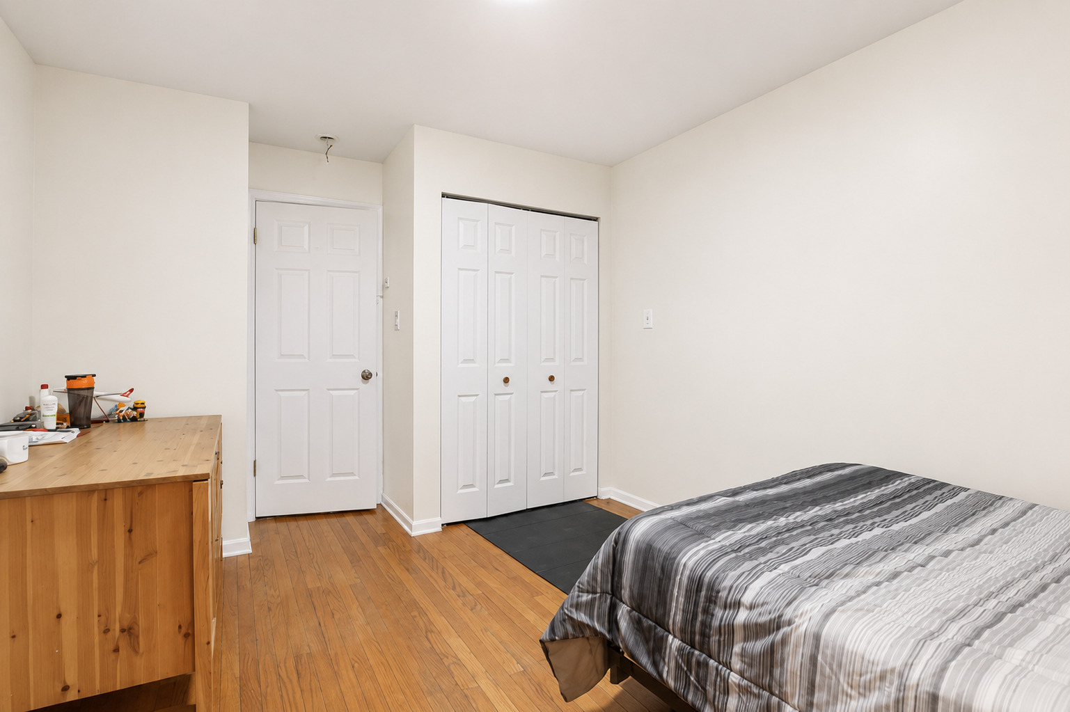 2147 Ridge Avenue 2d Property Photo 15