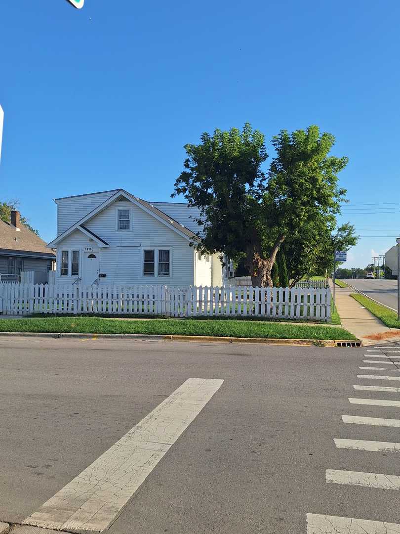 1919 16th Street Property Photo 1