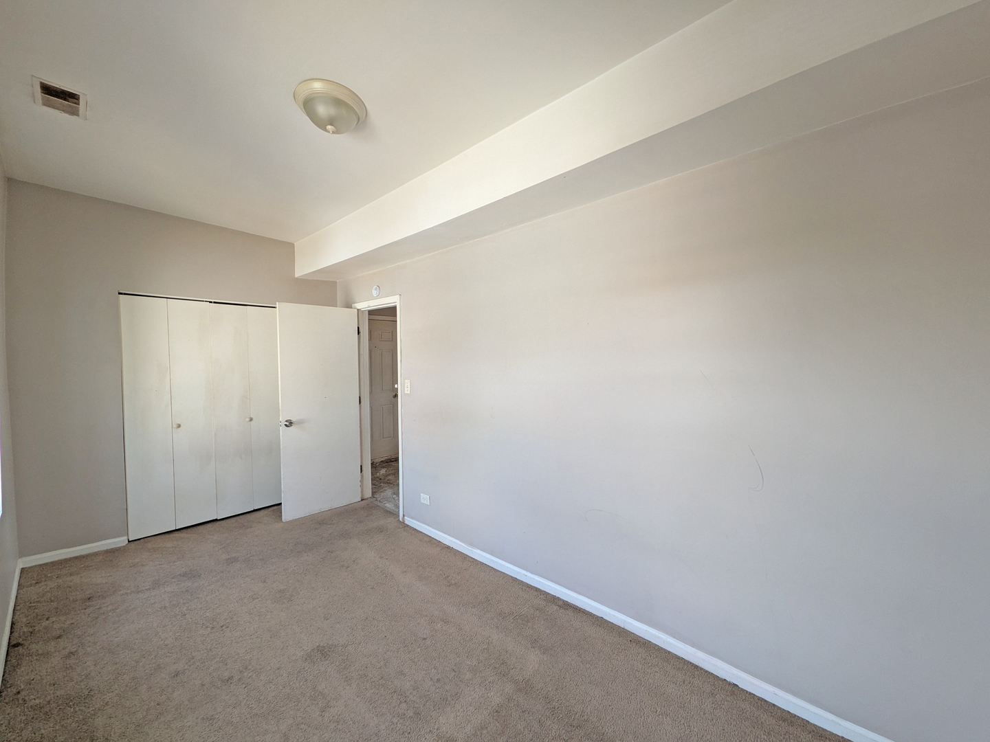 6237 S Ada Street Property Photo 10