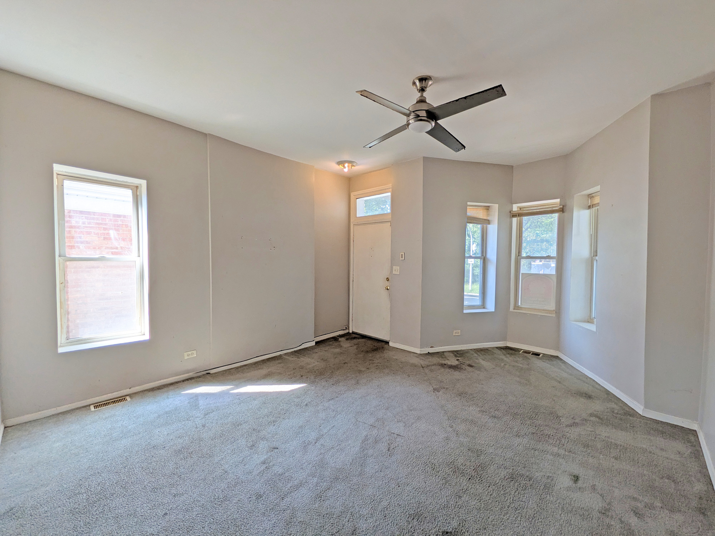 6237 S Ada Street Property Photo 12