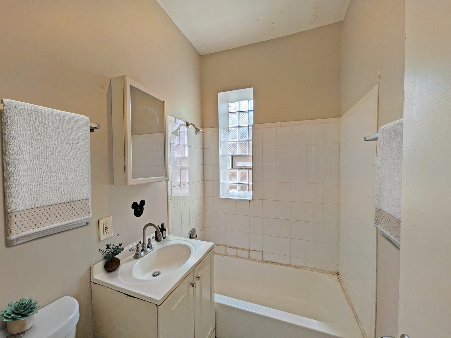 6237 S Ada Street Property Photo 15