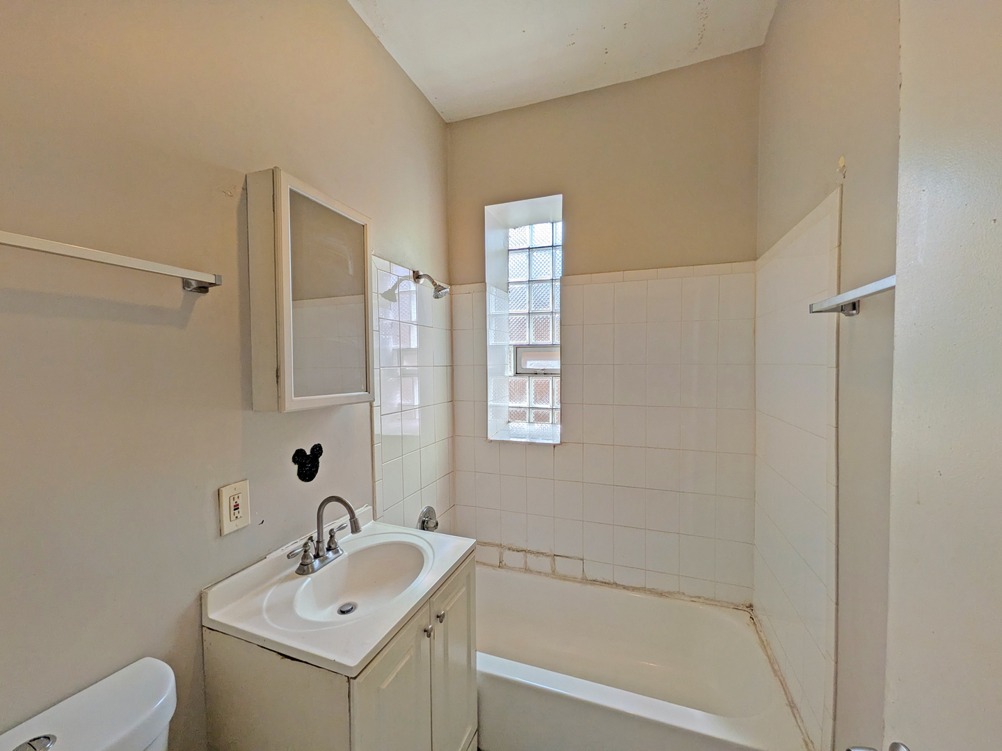 6237 S Ada Street Property Photo 16
