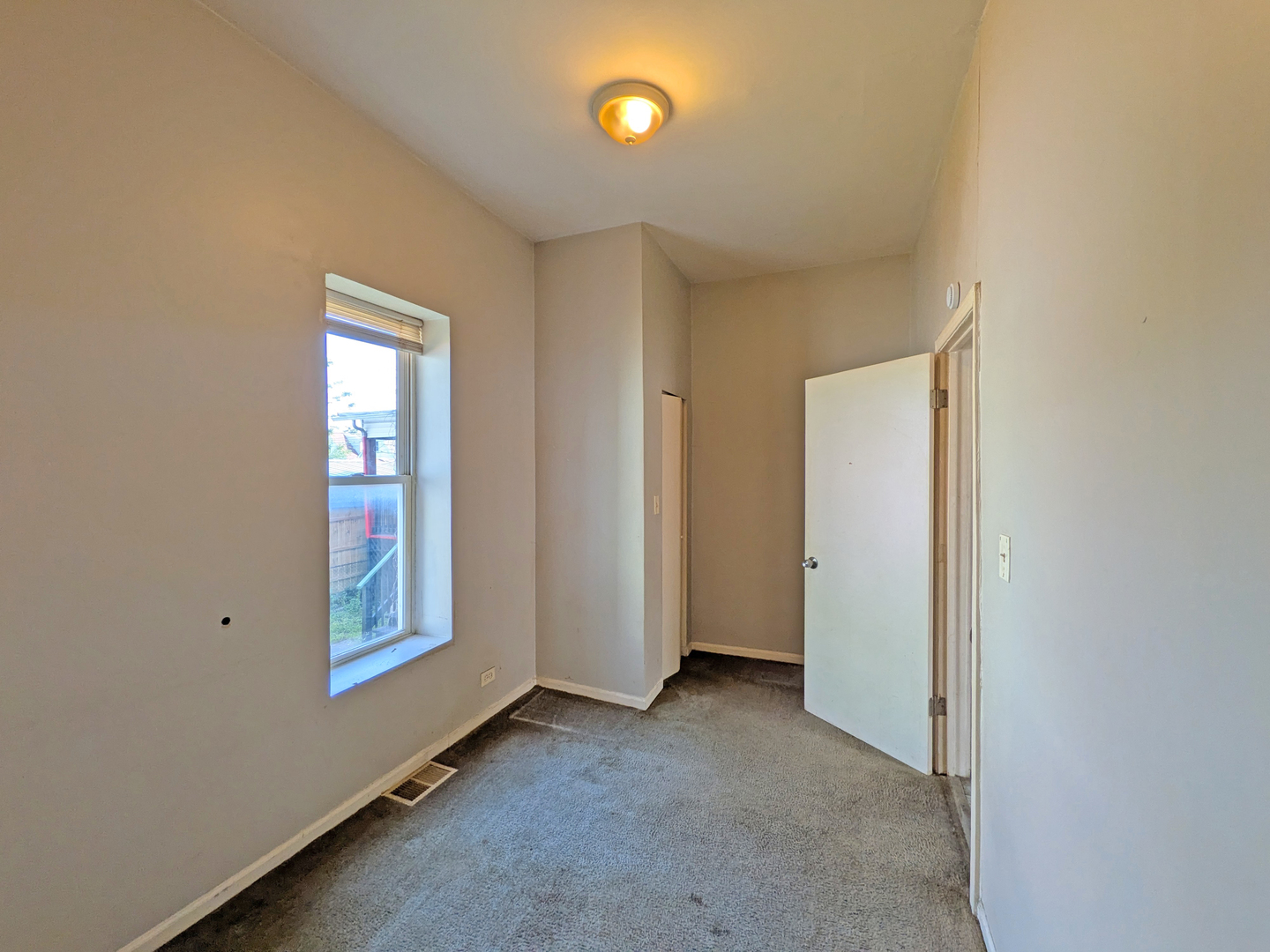 6237 S Ada Street Property Photo 19