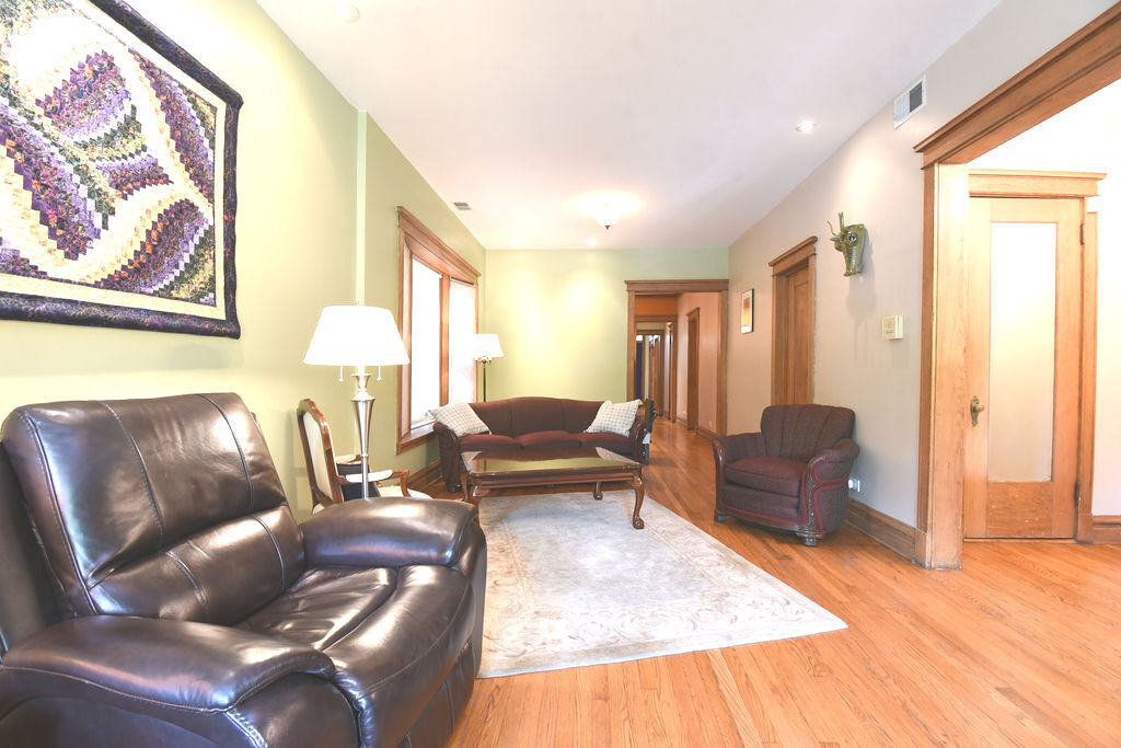 1346 N Kedzie Avenue Property Photo 8