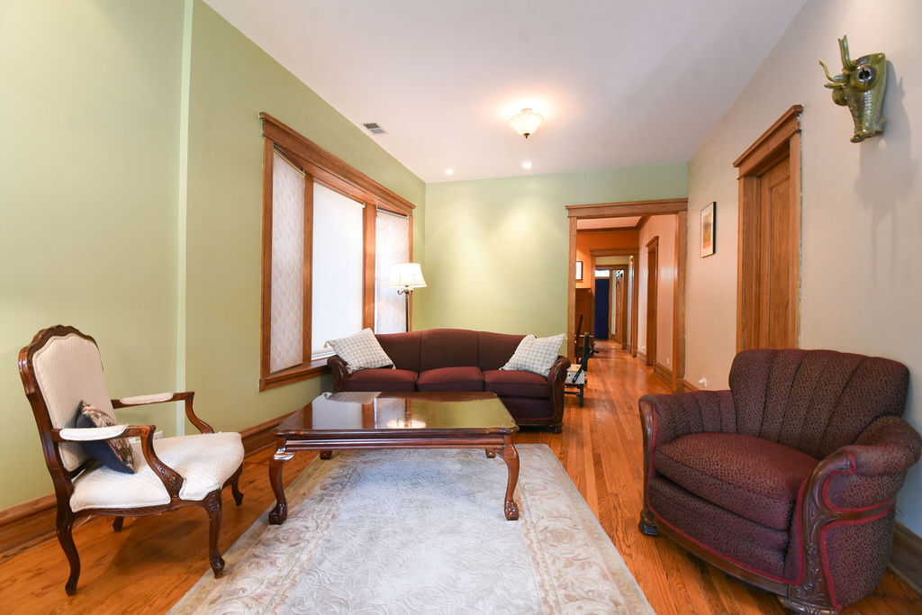 1346 N Kedzie Avenue Property Photo 9