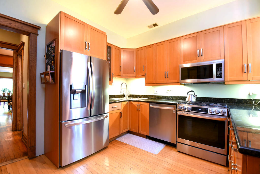 1346 N Kedzie Avenue Property Photo 24