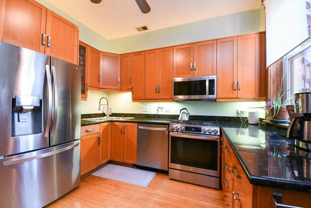 1346 N Kedzie Avenue Property Photo 25