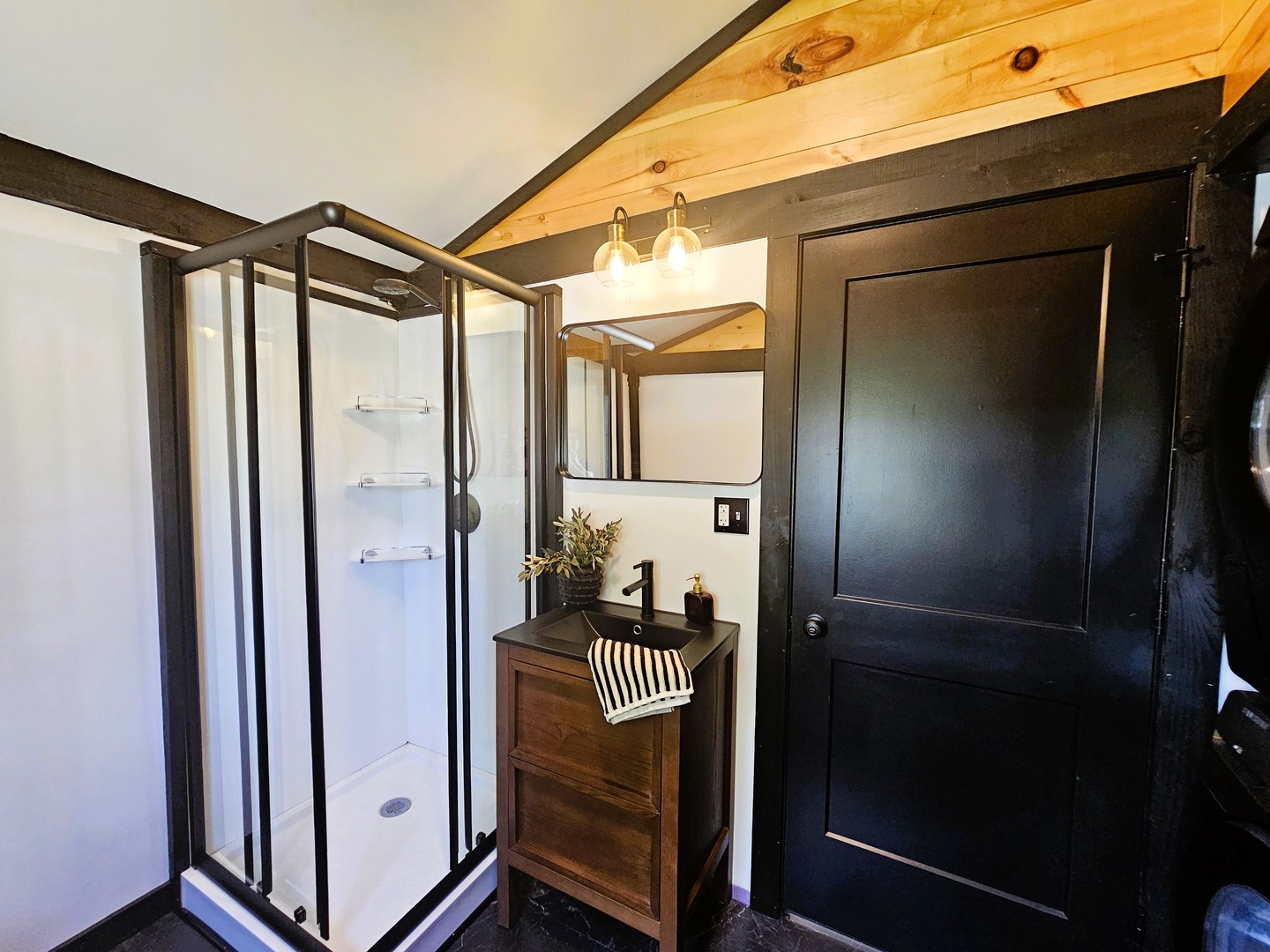 2673 County Farm Road Property Photo 32