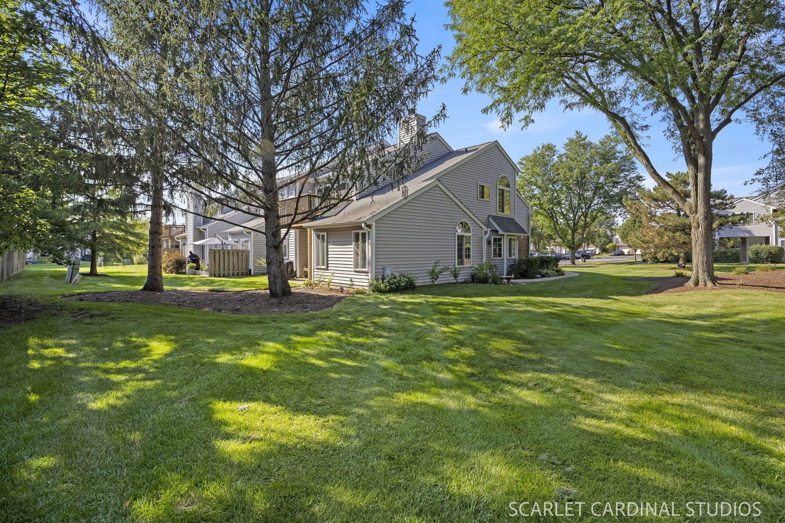 449 Canterbury Drive Property Photo 3