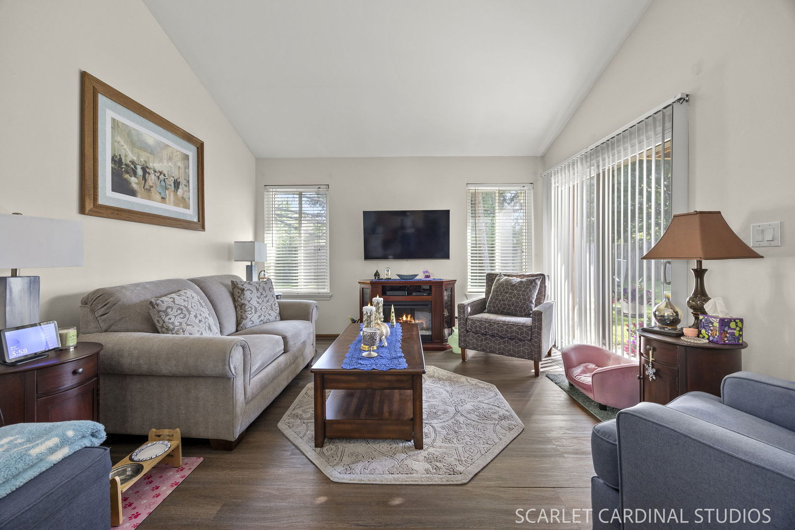 449 Canterbury Drive Property Photo 4