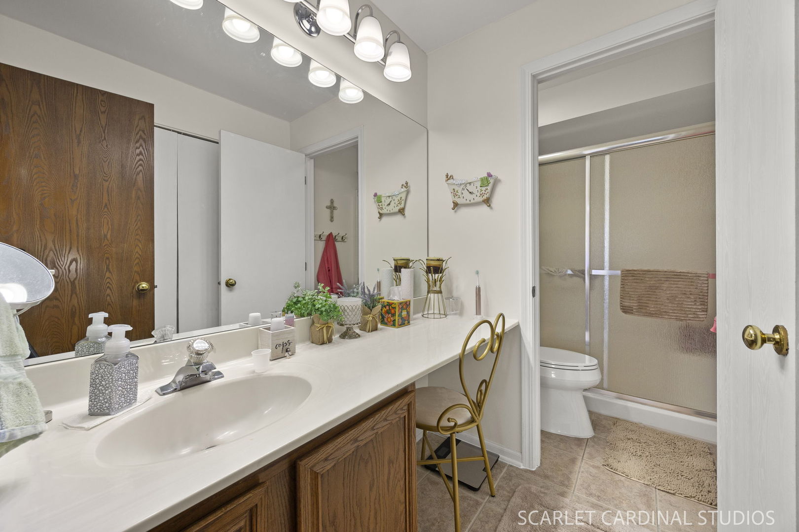 449 Canterbury Drive Property Photo 11
