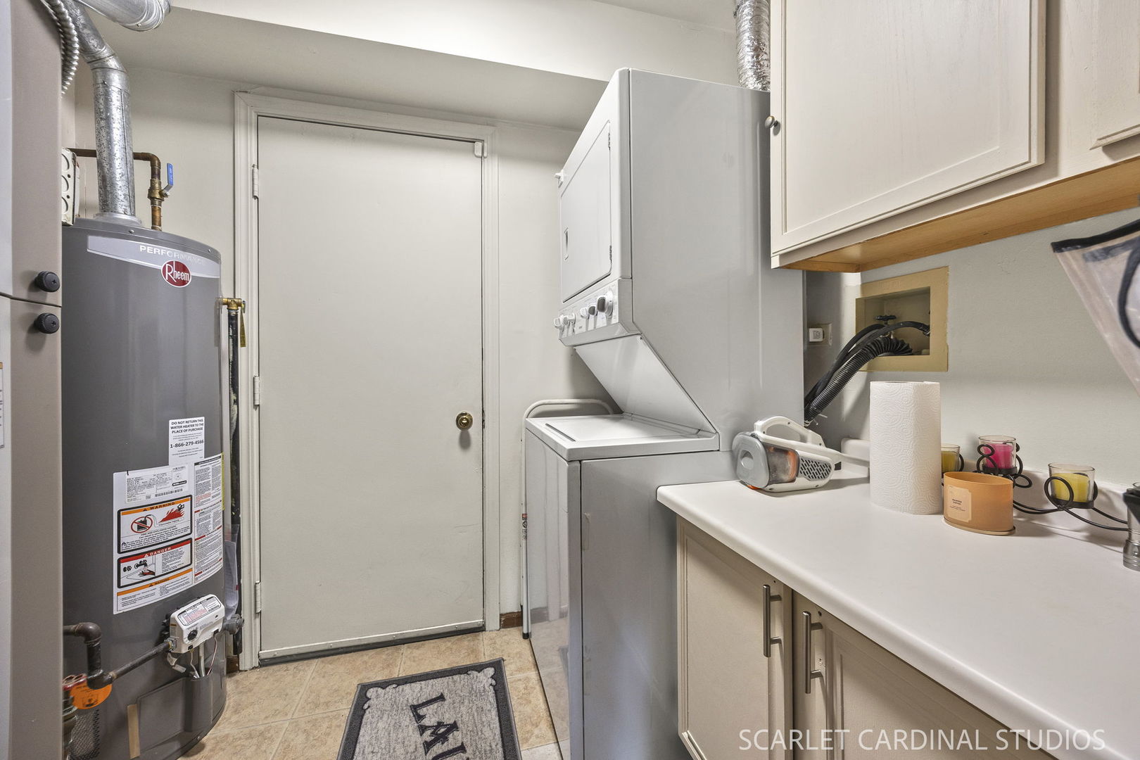 449 Canterbury Drive Property Photo 12