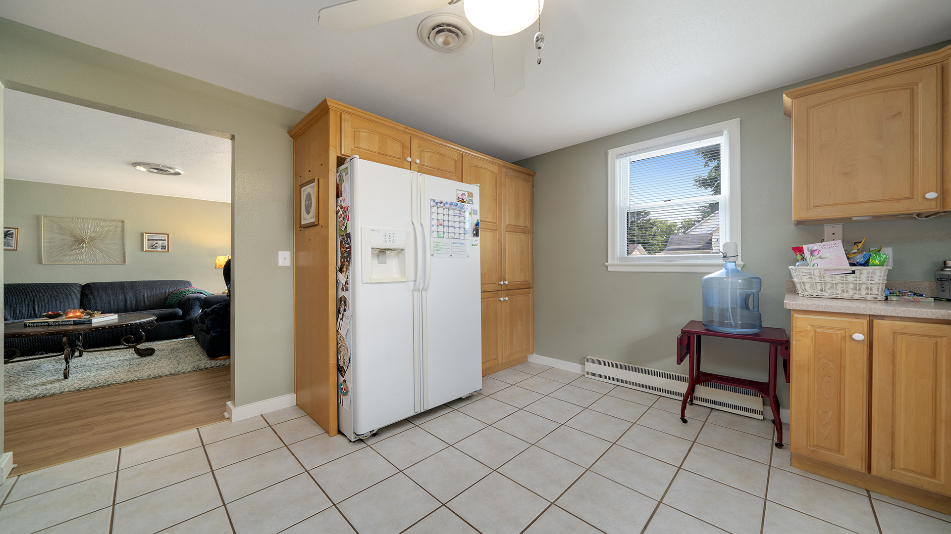 225 E 4th Street Property Photo 7